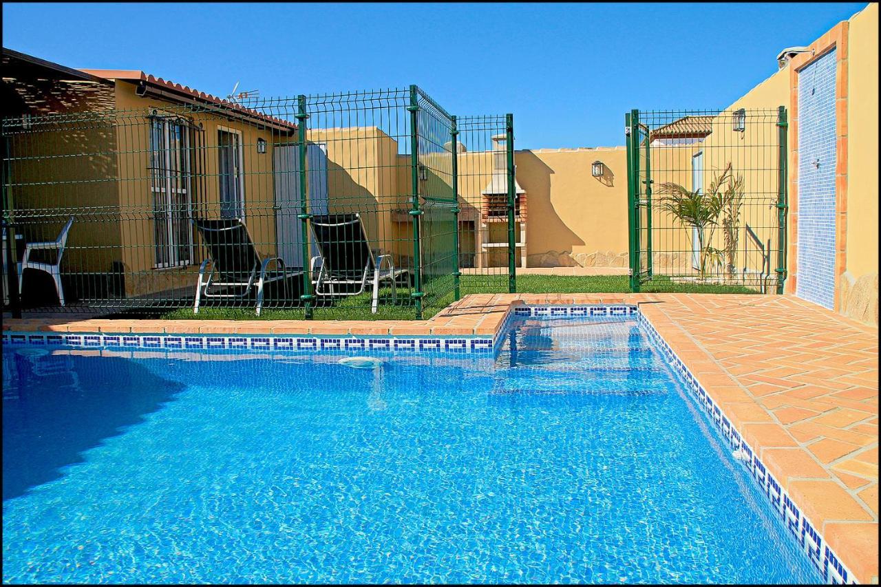 Bungalow Curro Pareja 131 Conil De La Frontera Bagian luar foto