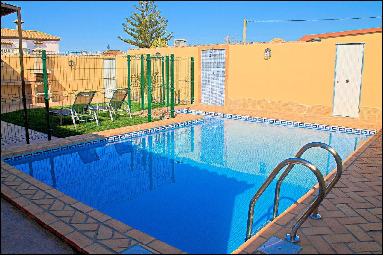 Bungalow Curro Pareja 131 Conil De La Frontera Bagian luar foto
