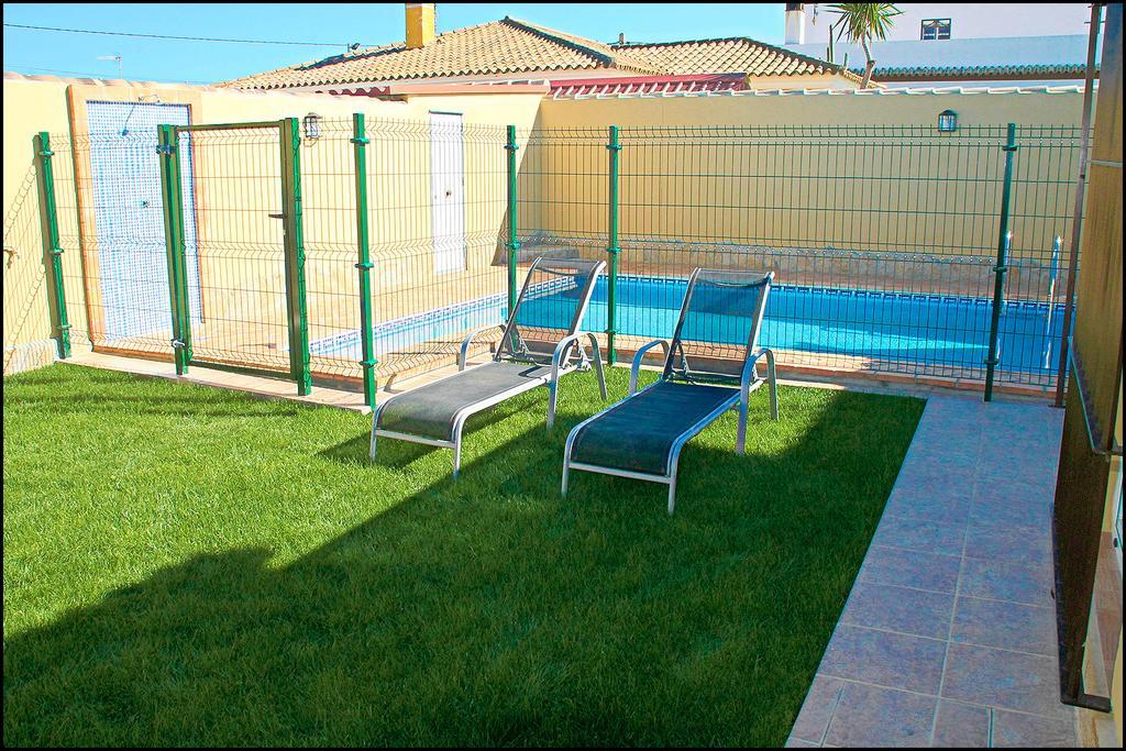 Bungalow Curro Pareja 131 Conil De La Frontera Bagian luar foto