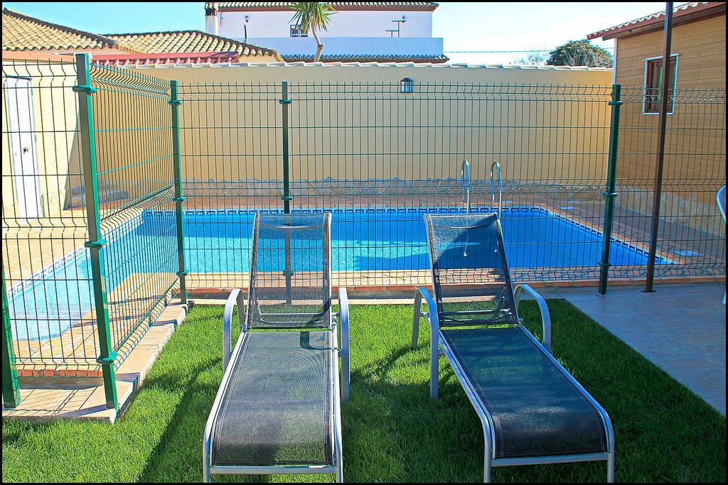 Bungalow Curro Pareja 131 Conil De La Frontera Bagian luar foto